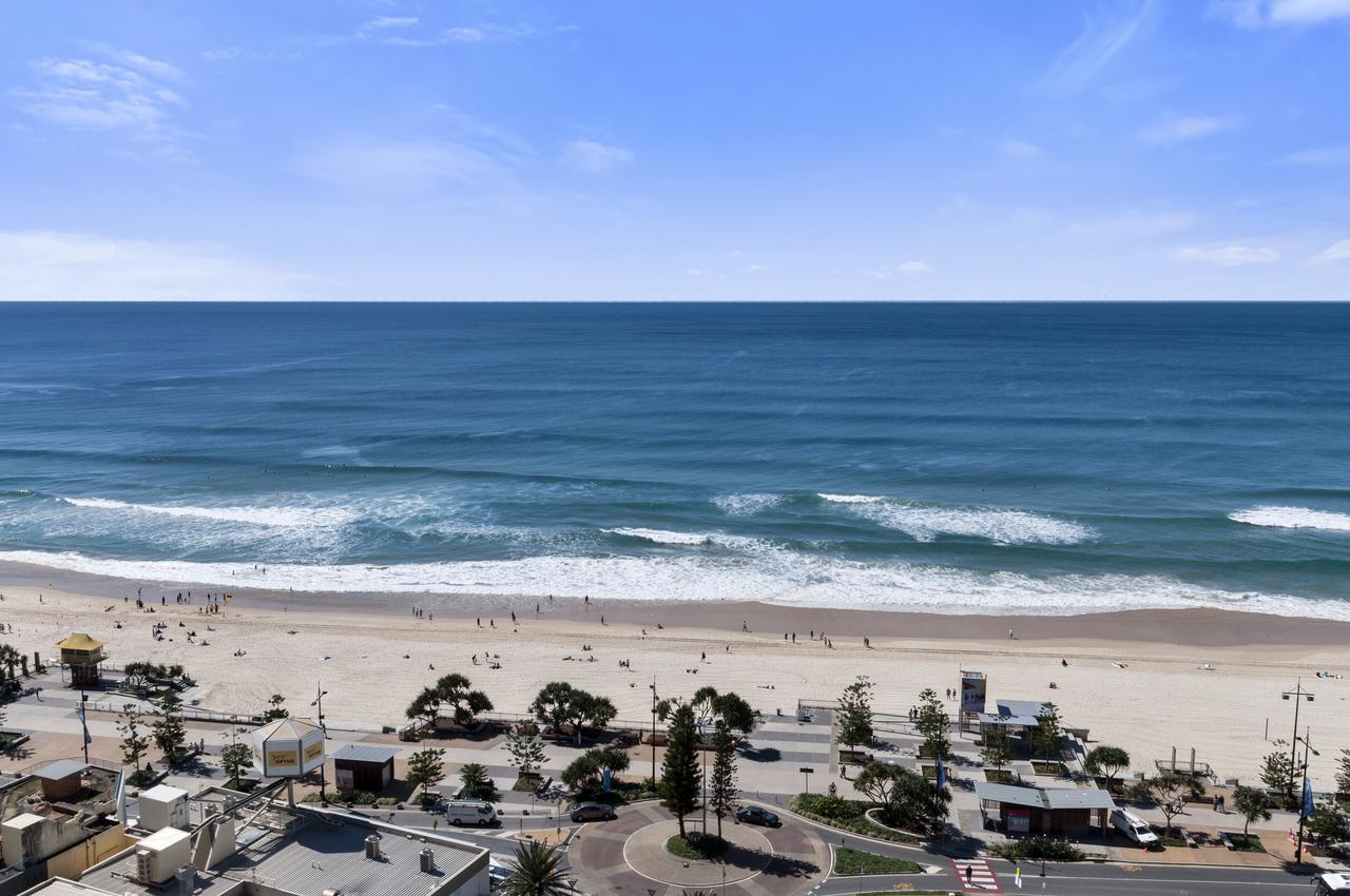 Apartment Surfers Beachcomber Private